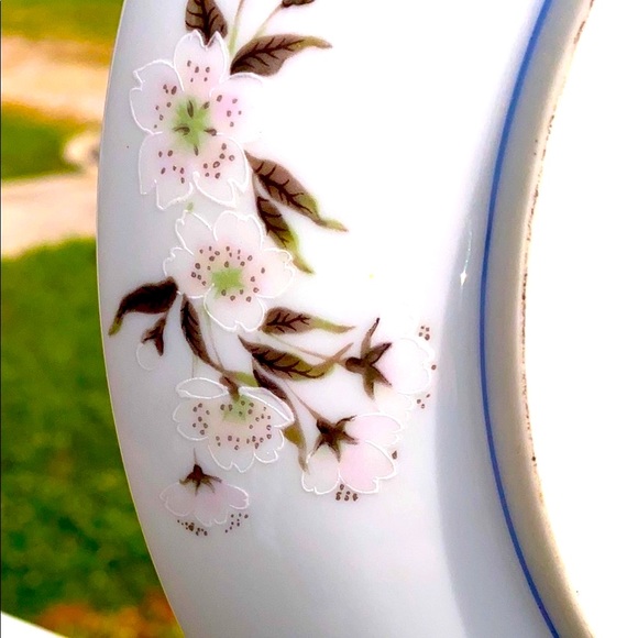 1979 Artist Naoka Nobata “Orient” Japanese Enamel Hand-Painted Porcelain Plate - Picture 8 of 10